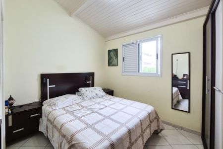 Casa à venda com 180m², 3 quartos e 3 vagasSuíte