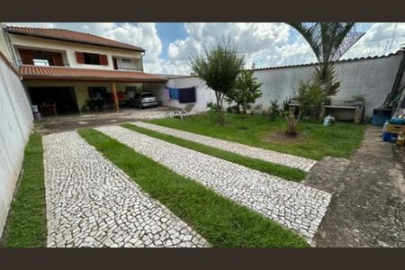 Casa à venda com 170m², 3 quartos e 5 vagas Casa à venda com 170m², 3 quartos e 5 vagasFoto 01