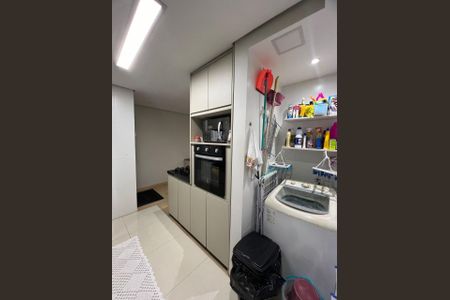 Apartamento à venda com 68m², 2 quartos e 1 vaga Apartamento à venda com 68m², 2 quartos e 1 vagaÁrea de Serviço