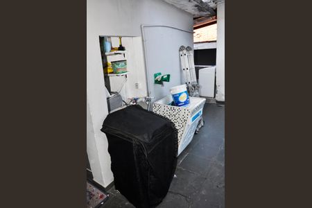 Casa à venda com 250m², 2 quartos e 3 vagas Casa à venda com 250m², 2 quartos e 3 vagasÁrea de Serviço