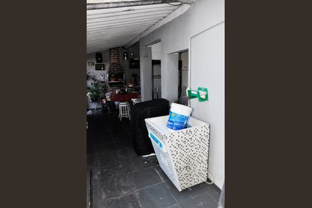 Casa à venda com 250m², 2 quartos e 3 vagas Casa à venda com 250m², 2 quartos e 3 vagasÁrea de Serviço