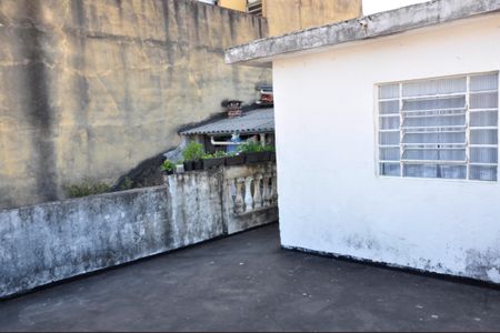 Casa à venda com 250m², 2 quartos e 3 vagas Casa à venda com 250m², 2 quartos e 3 vagasÁrea comum