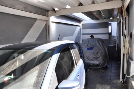 Casa à venda com 250m², 2 quartos e 3 vagas Casa à venda com 250m², 2 quartos e 3 vagasÁrea comum