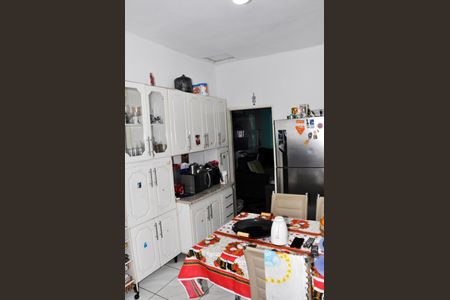 Casa à venda com 250m², 2 quartos e 3 vagas Casa à venda com 250m², 2 quartos e 3 vagasCozinha