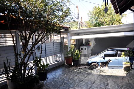 Casa à venda com 250m², 2 quartos e 3 vagas Casa à venda com 250m², 2 quartos e 3 vagasÁrea comum