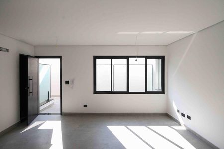 Casa de condomínio à venda com 154m², 2 quartos e 2 vagasSala