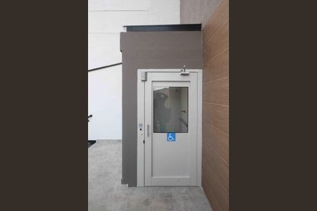 Casa de condomínio à venda com 154m², 2 quartos e 2 vagasElevador PCD