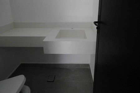 Casa de condomínio à venda com 154m², 2 quartos e 2 vagasLavabo