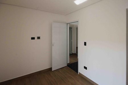 Casa de condomínio à venda com 154m², 2 quartos e 2 vagasSuite