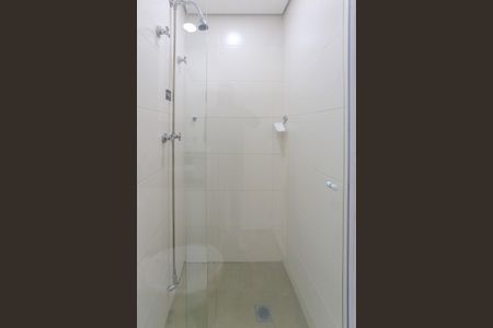 Apartamento para alugar com 61m², 2 quartos e 1 vaga Apartamento para alugar com 61m², 2 quartos e 1 vagaBanheiro da Suíte