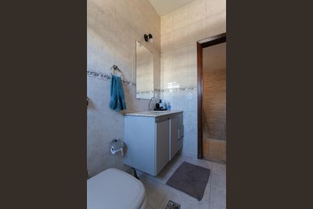 Casa à venda com 402m², 9 quartos e 3 vagasBanheiro Social da Casa 1