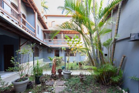 Casa à venda com 402m², 9 quartos e 3 vagasFachada