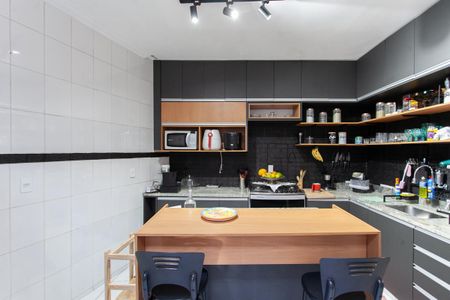 Casa à venda com 402m², 9 quartos e 3 vagasCozinha da Casa 1