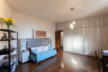 Casa à venda com 402m², 9 quartos e 3 vagasQuarto 4 da Casa 2 