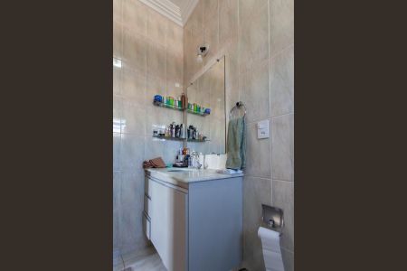 Casa à venda com 402m², 9 quartos e 3 vagasBanheiro da Suíte 1 da Casa 1