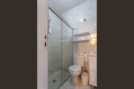 Casa à venda com 402m², 9 quartos e 3 vagasCASA 3 - Banheiro 