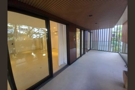 Apartamento à venda com 167m², 2 quartos e 2 vagas