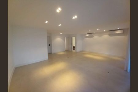 Apartamento à venda com 167m², 2 quartos e 2 vagas