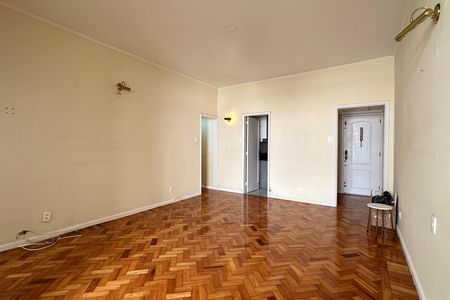 Apartamento à venda com 90m², 2 quartos e sem vaga Apartamento à venda com 90m², 2 quartos e sem vagaSala