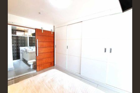 Apartamento à venda com 100m², 2 quartos e 1 vaga
