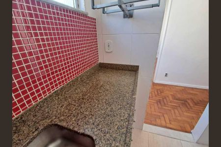 Apartamento à venda com 39m², 1 quarto e sem vaga
