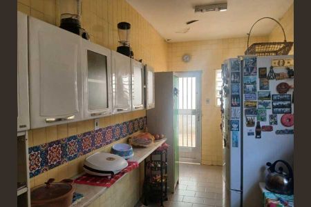 Casa à venda com 204m², 5 quartos e 4 vagas