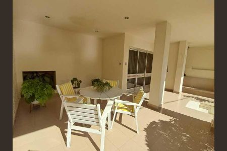 Casa à venda com 209m², 3 quartos e 1 vaga