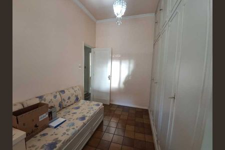 Casa à venda com 209m², 3 quartos e 1 vaga