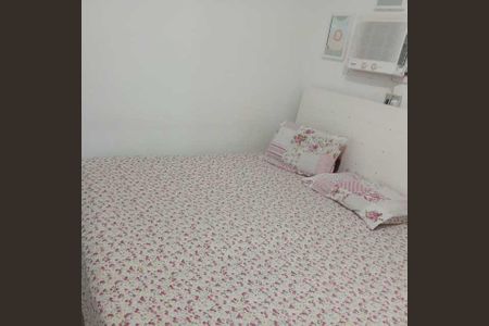 Casa à venda com 182m², 5 quartos e sem vaga