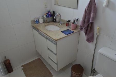 Casa à venda com 90m², 2 quartos e 1 vaga Casa à venda com 90m², 2 quartos e 1 vagaBanheiro da Suíte 2