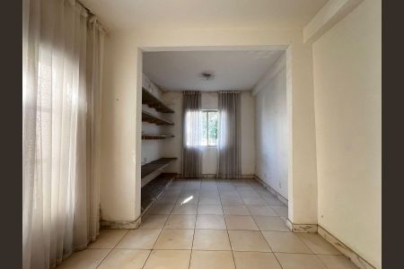 Casa à venda com 100m², 3 quartos e sem vaga