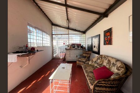 Casa à venda com 100m², 3 quartos e sem vaga