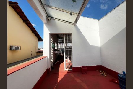 Casa à venda com 100m², 3 quartos e sem vaga