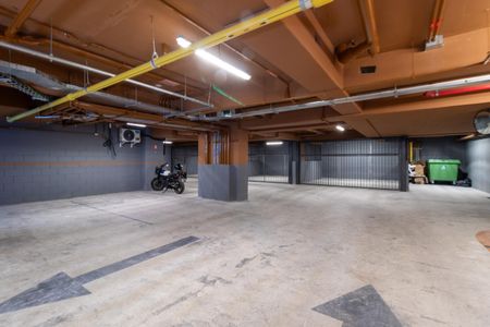 Apartamento à venda com 198m², 4 quartos e 3 vagas Apartamento à venda com 198m², 4 quartos e 3 vagasÁrea comum