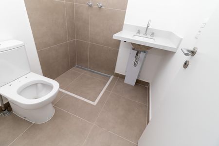Apartamento à venda com 198m², 4 quartos e 3 vagas Apartamento à venda com 198m², 4 quartos e 3 vagasBanheiro de serviço