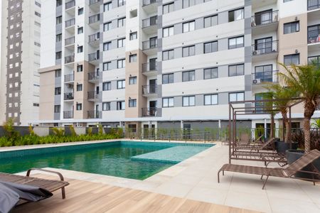 Apartamento para alugar com 58m², 3 quartos e 1 vagaÁrea comum - Piscina