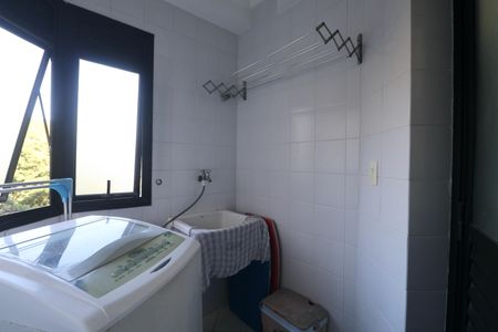 Apartamento para alugar com 153m², 2 quartos e 2 vagas Apartamento para alugar com 153m², 2 quartos e 2 vagasÁrea de Serviço