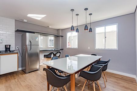 Apartamento para alugar com 30m², 2 quartos e sem vaga Apartamento para alugar com 30m², 2 quartos e sem vagaÁrea comum - Salão de festas