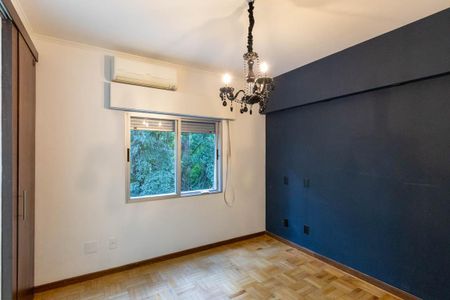 Apartamento à venda com 242m², 3 quartos e 1 vagaSuíte 2