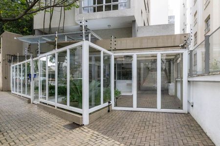Apartamento à venda com 242m², 3 quartos e 1 vagaFachada