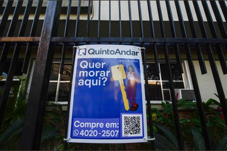 Apartamento à venda com 62m², 2 quartos e sem vaga Apartamento à venda com 62m², 2 quartos e sem vagaFachada