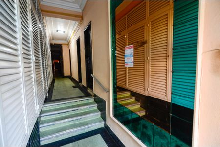 Apartamento à venda com 62m², 2 quartos e sem vaga Apartamento à venda com 62m², 2 quartos e sem vagaHall social