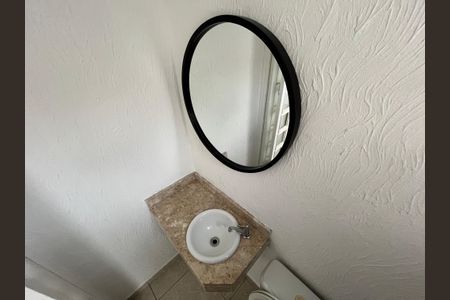 Casa de condomínio à venda com 90m², 2 quartos e 1 vagaLavabo