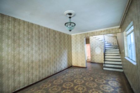 Casa à venda com 600m², 4 quartos e 1 vaga Casa à venda com 600m², 4 quartos e 1 vagaSala - Casa 2
