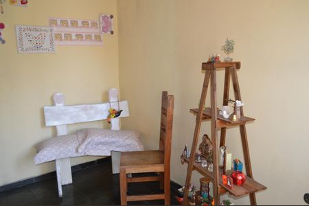 Casa à venda com 160m², 3 quartos e 3 vagasSuíte