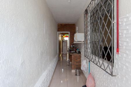 Casa à venda com 305m², 3 quartos e 3 vagasCorredor