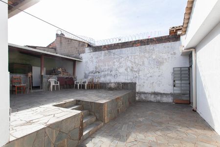 Casa à venda com 305m², 3 quartos e 3 vagasQuintal