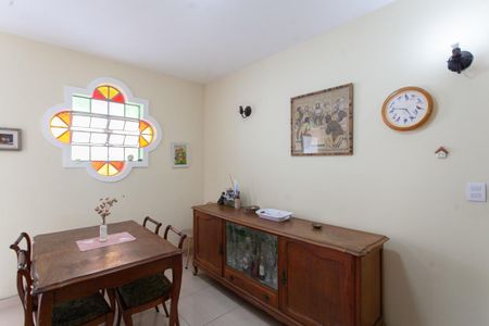 Casa à venda com 305m², 3 quartos e 3 vagasCozinha e Copa