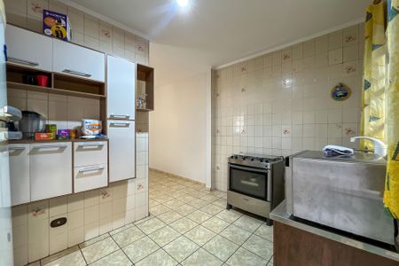 Casa à venda com 250m², 4 quartos e 5 vagas Casa à venda com 250m², 4 quartos e 5 vagasCozinha