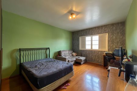 Casa à venda com 250m², 4 quartos e 5 vagas Casa à venda com 250m², 4 quartos e 5 vagasSuíte